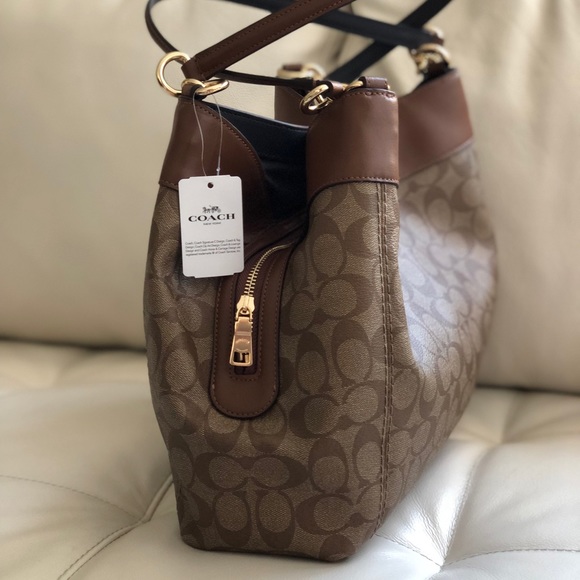 Coach Lexy Shoulder Bag Signature Canvas/Leather - Picture 2 of 11